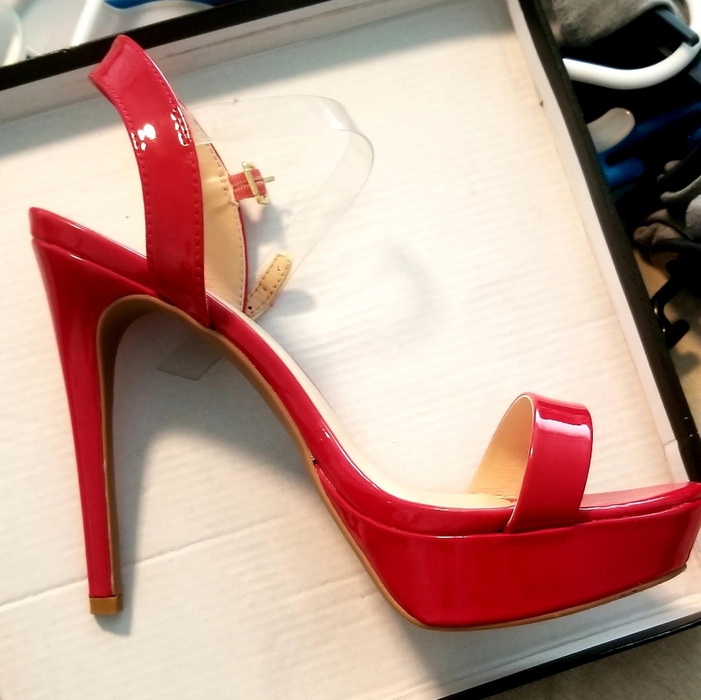 Qupid Red heels